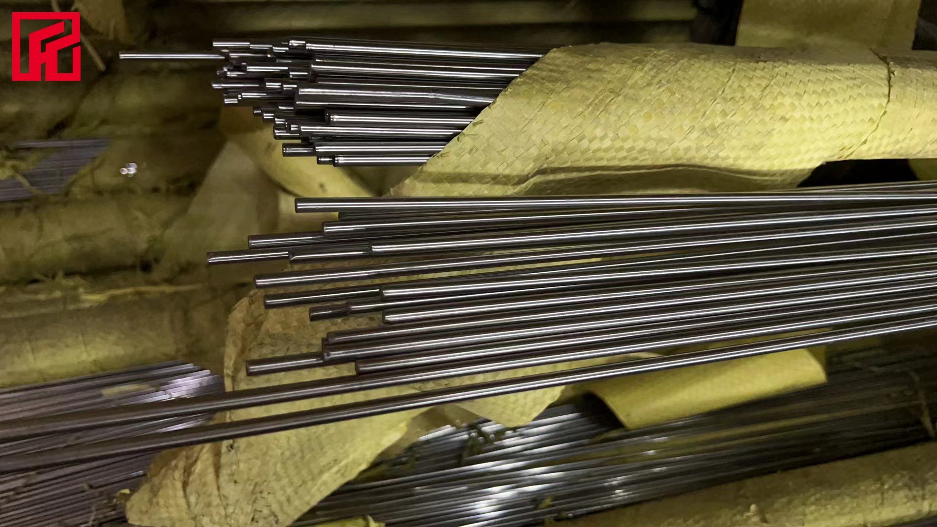 stainless steel bar (65)