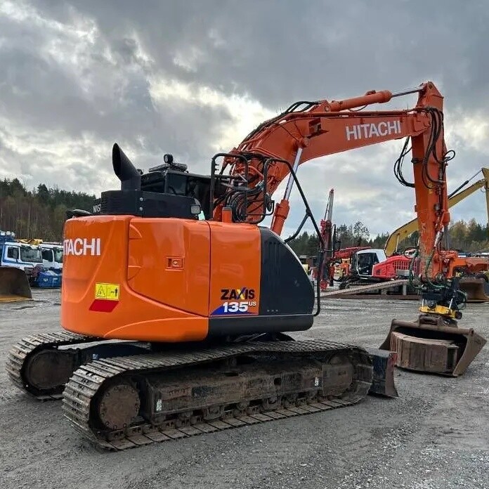 Pelle Hitachi EX135 ZX135 d'occasion