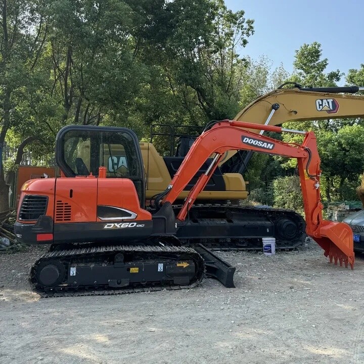Pelle Doosan DX60 d'occasion