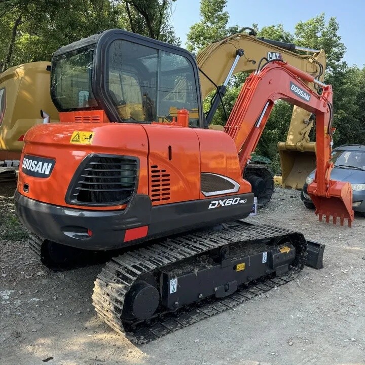 Pelle Doosan DX60 d'occasion