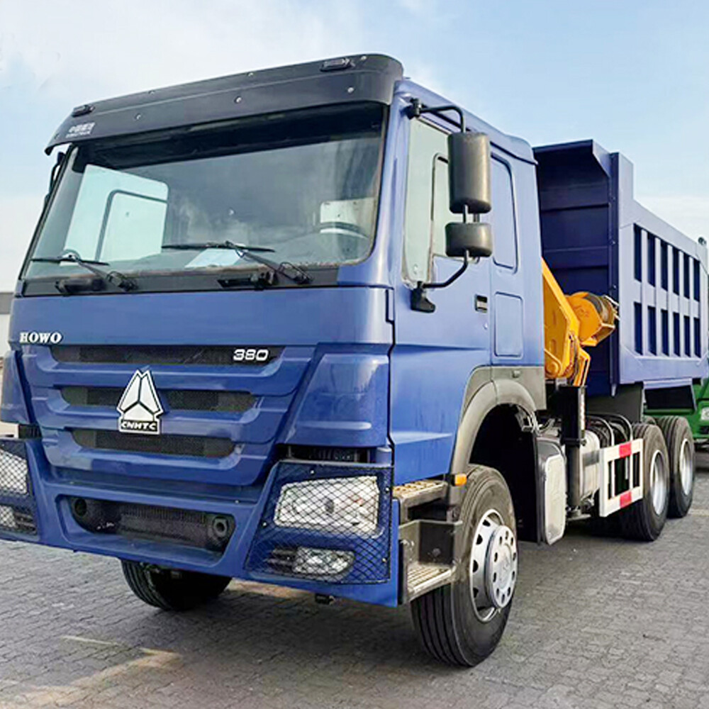 HOWO Camion à benne basculante avec grue à flèche pliante