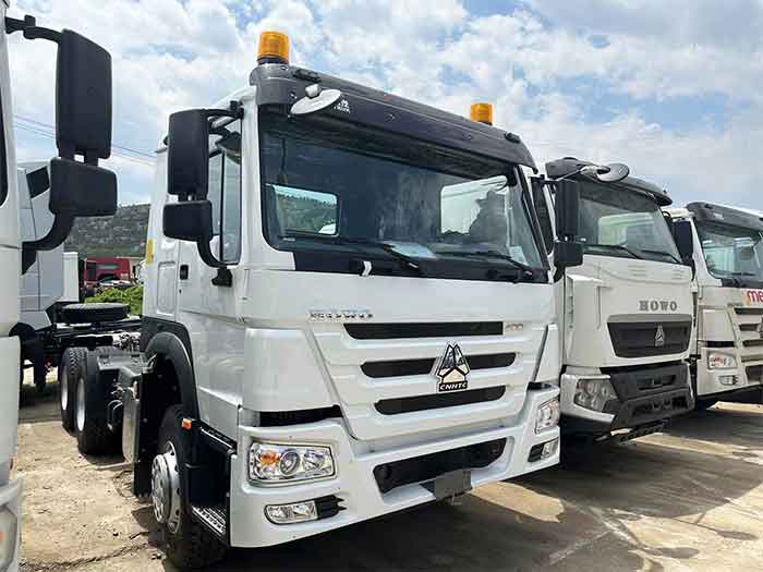 Camion tracteur Sinotruk Howo 6x4 420HP d'occasion