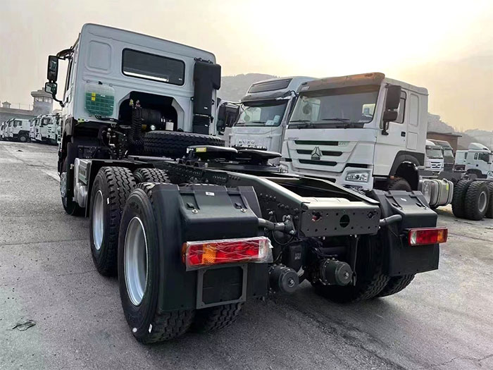 HOWO 6x4 tracteur routier