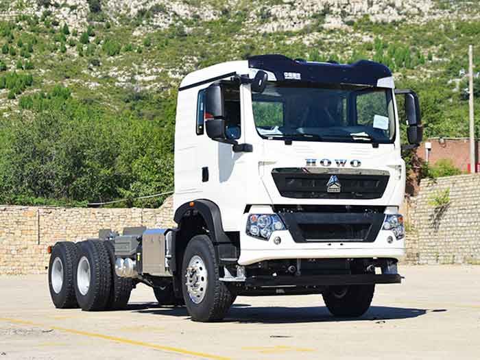 Camion à châssis SINOTRUK Howo TX 6x4 de 400 ch