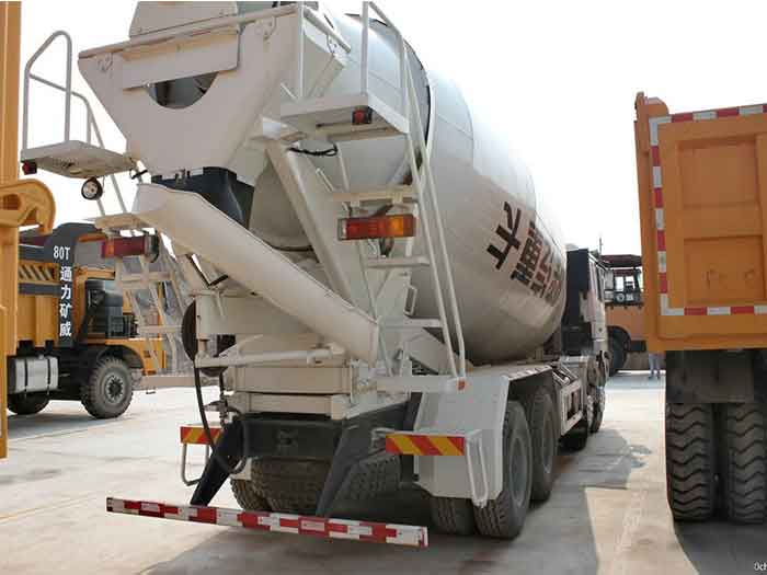 Camion malaxeur Shacman F3000