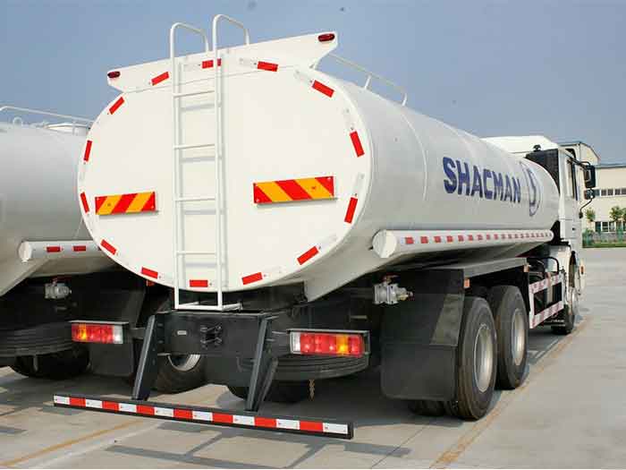 Camion citerne Shacman F2000