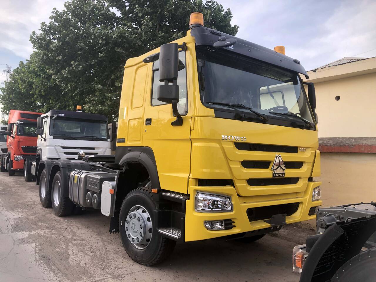 Camion tracteur Sinotruk Howo 6x4 420HP d'occasion