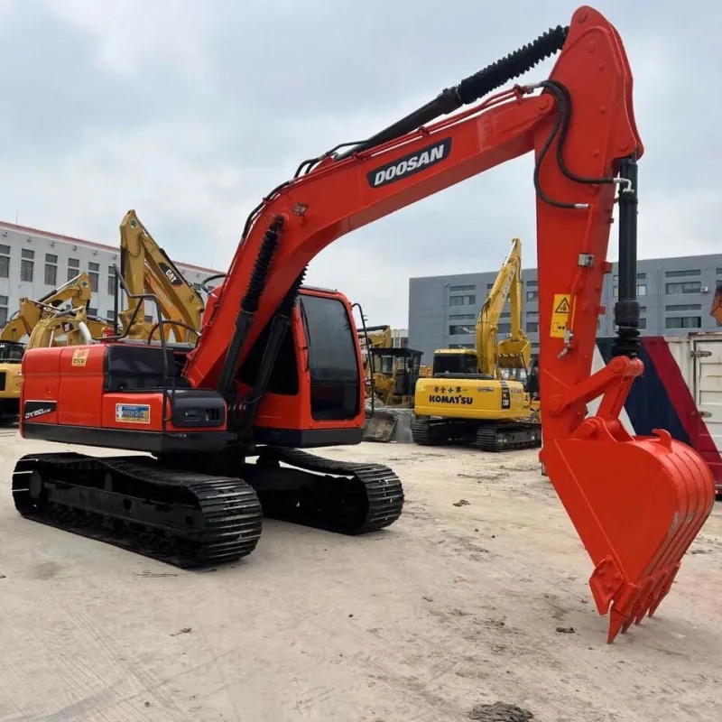 Excavadora Doosan DX150 usada