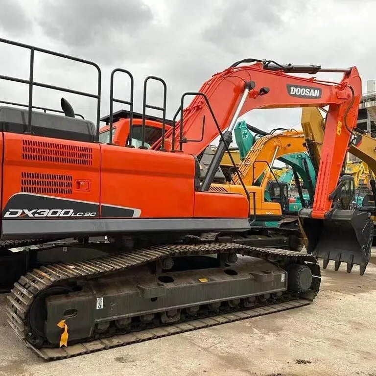 Excavadora Doosan DX300 Usada
