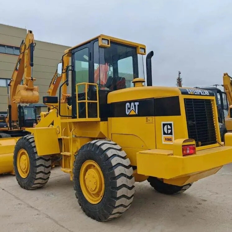 Cargador de ruedas CAT 938 usado