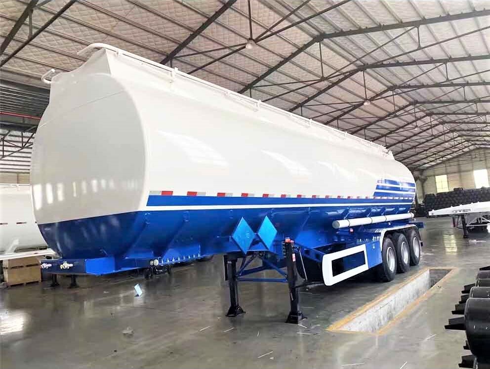 Remolque tanque de acero al carbono de 45,000 litros para crudo