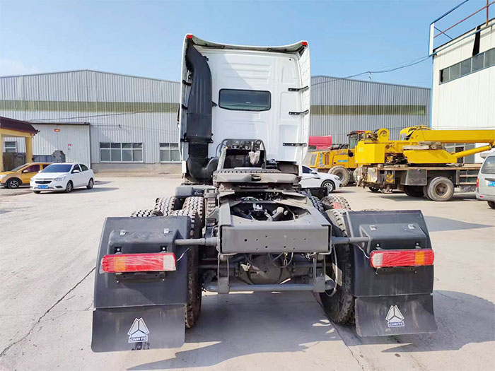 Camión tractor Sinotruk Howo A7
