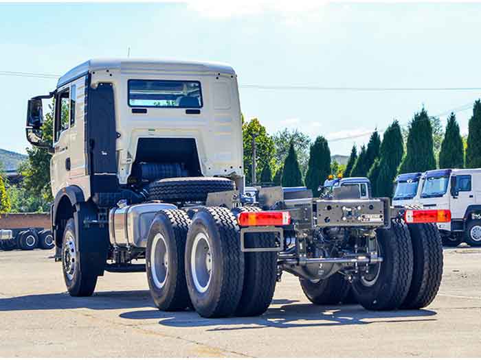 Camión con chasis SINOTRUK Howo TX 6x4 de 400 CV