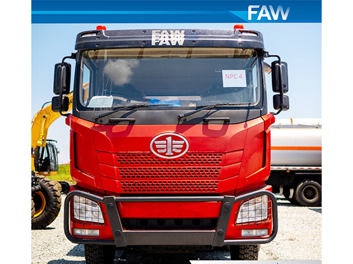 FAW JH6 8x4 420HP Camión Cisterna