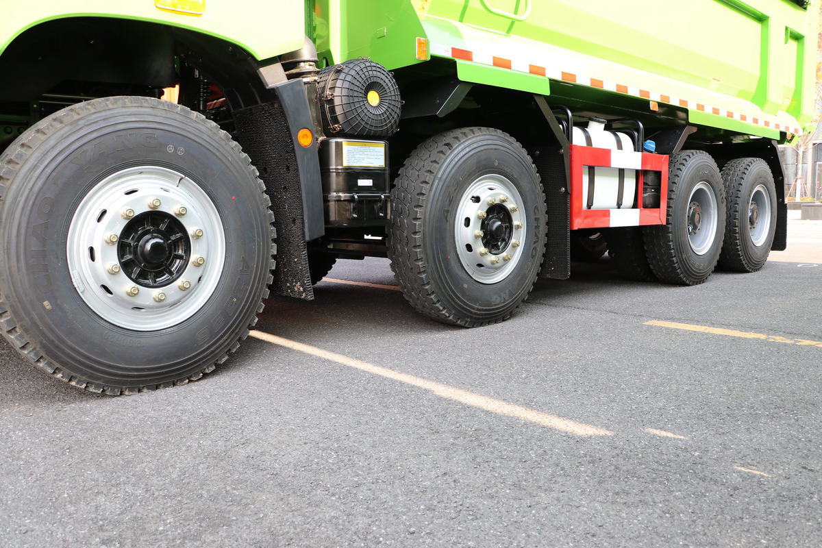 FAW JH6 8x4 400HP Dump Truck