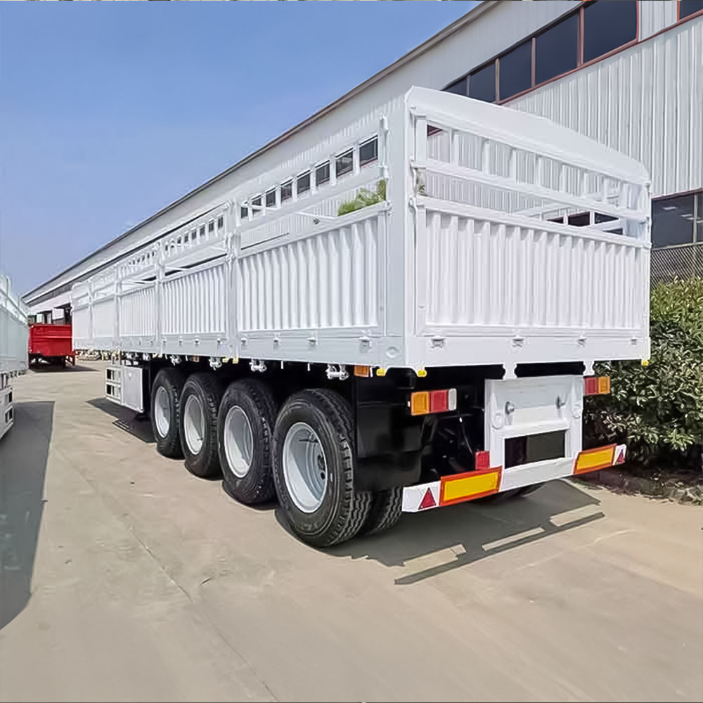 Caminhão-reboque para cerca com 4 eixos