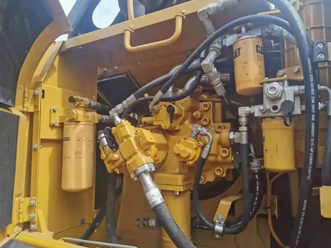 Escavadeira CAT 336 Usada