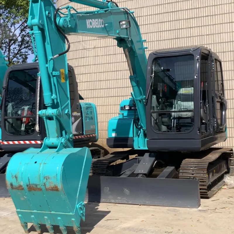 Escavadeira Kobelco SK75 Usada