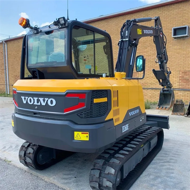Escavadeira Volvo EC60 Usada