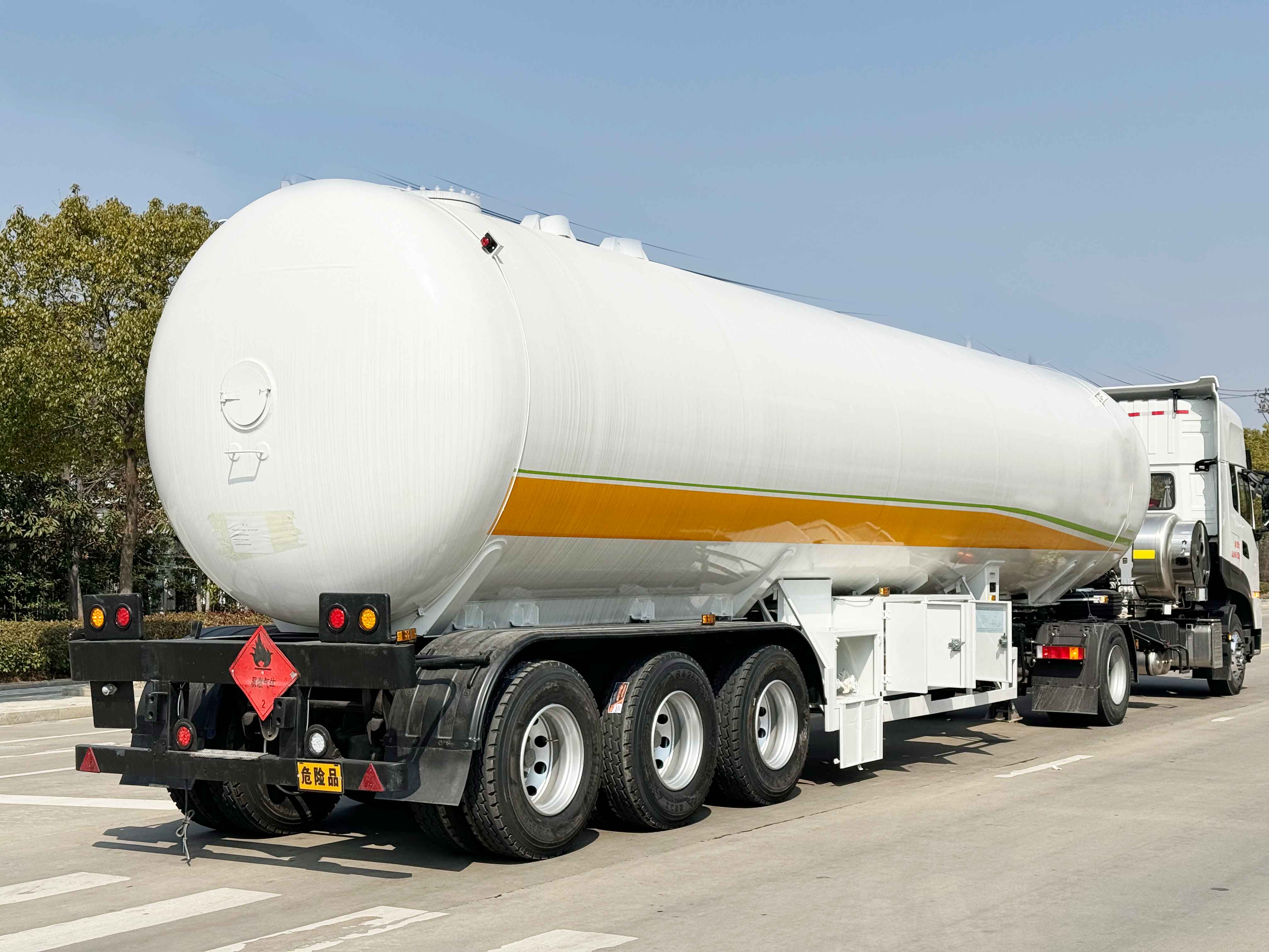 Semi-reboque para transporte de GLP