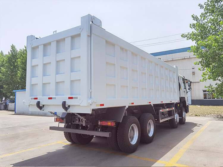 Caminhão Basculante Howo 380