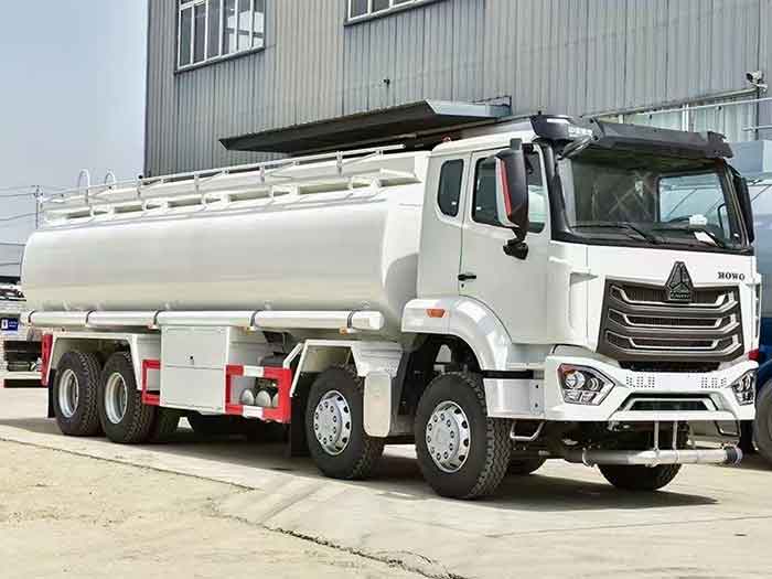 Caminhão Tanque Diesel Howo 8x4