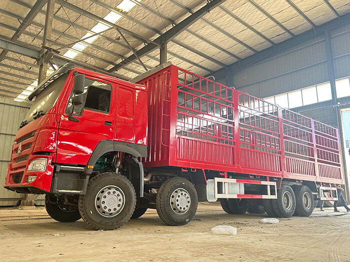 Caminhão de carga Sinotruk Howo 380cv Euro 2/3/4/5