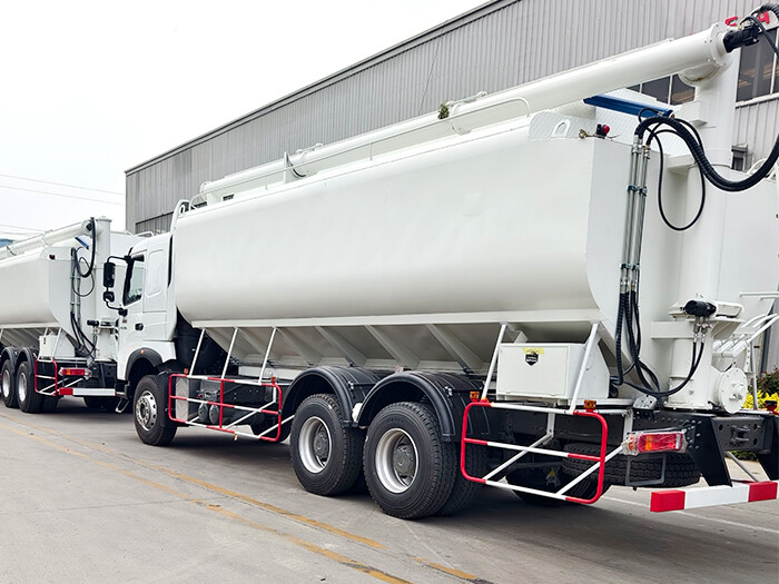Caminhão de Carga Howo para Transporte de Alimentos a Granel