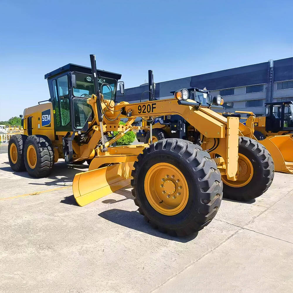 Novo Motonivelador SEM 920F