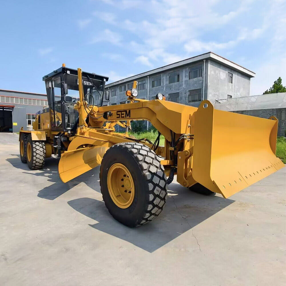 Motoniveladora SEM 922F novinha em folha