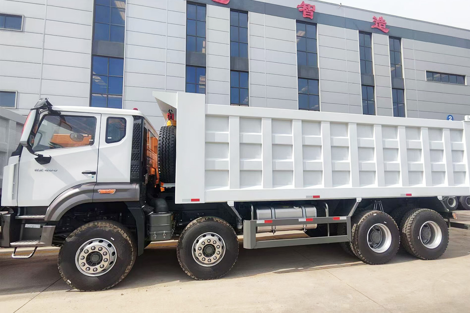 Howo NX 8x4 Caminhão Basculante 400hp