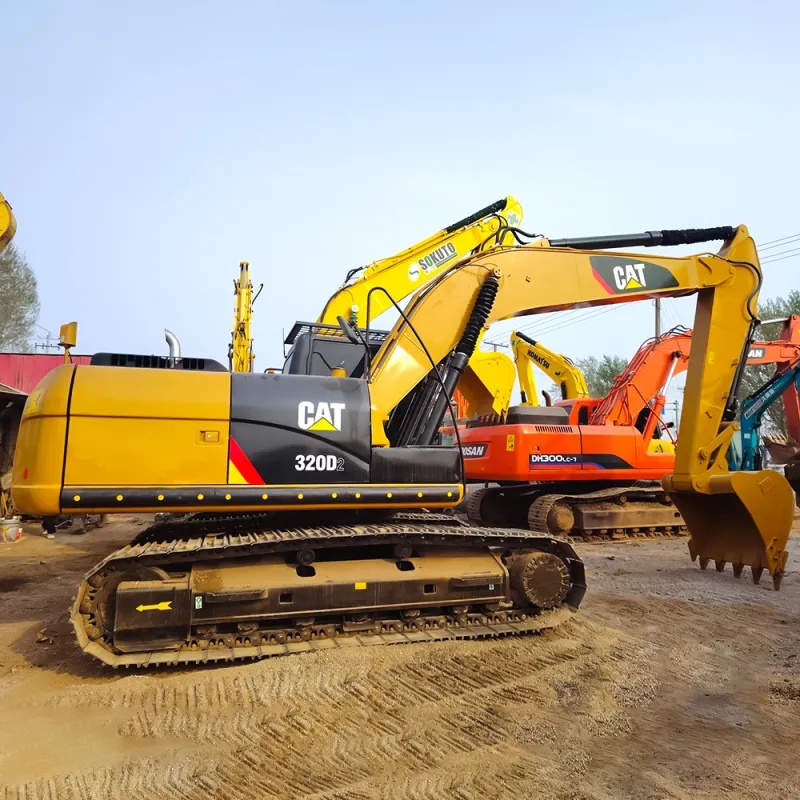 حفارة CAT 320 مستعملة