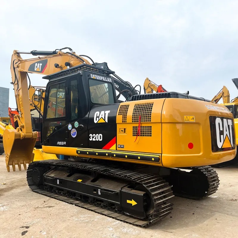 حفارة CAT 320 مستعملة