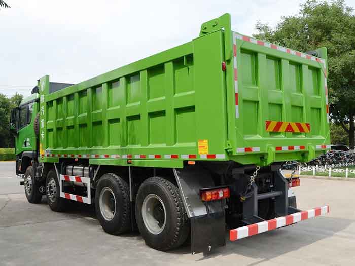 شاحنة شاكمان X5000 8x4 قلابة