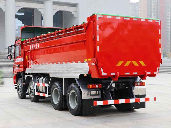 شاحنة شاكمان L3000 8x4 قلابة