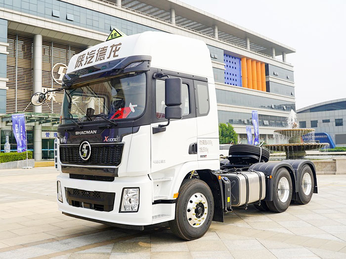 شاحنة شاكمان X5000 الجرار 6x4