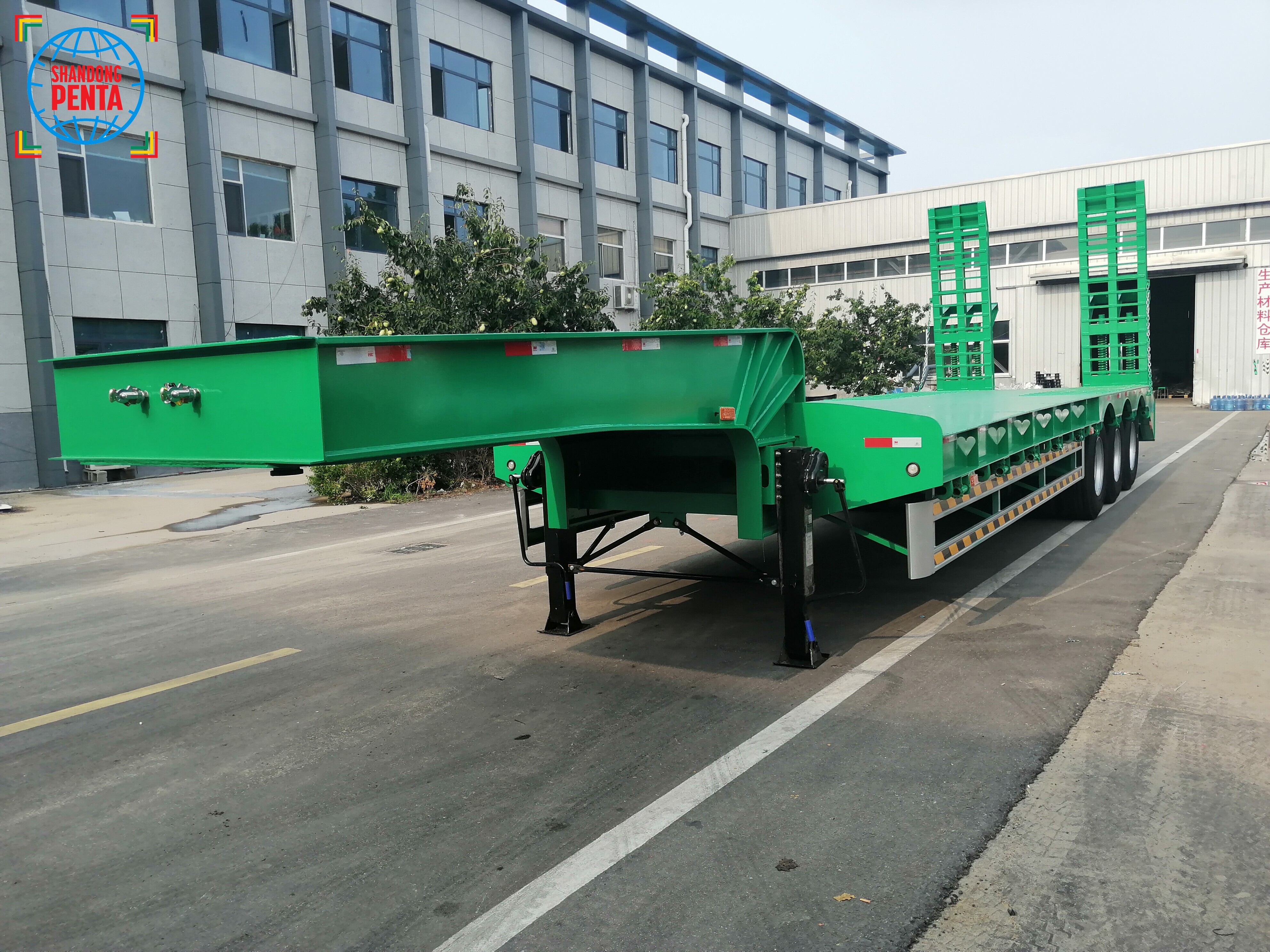 Green- 3-Axle 16m Low Flatbed Semi-Trailer