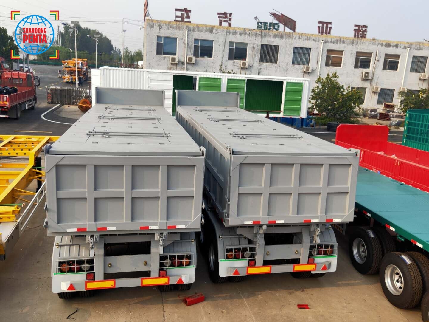 4-axle Rectangular Rear-tTlt Self-Unloading