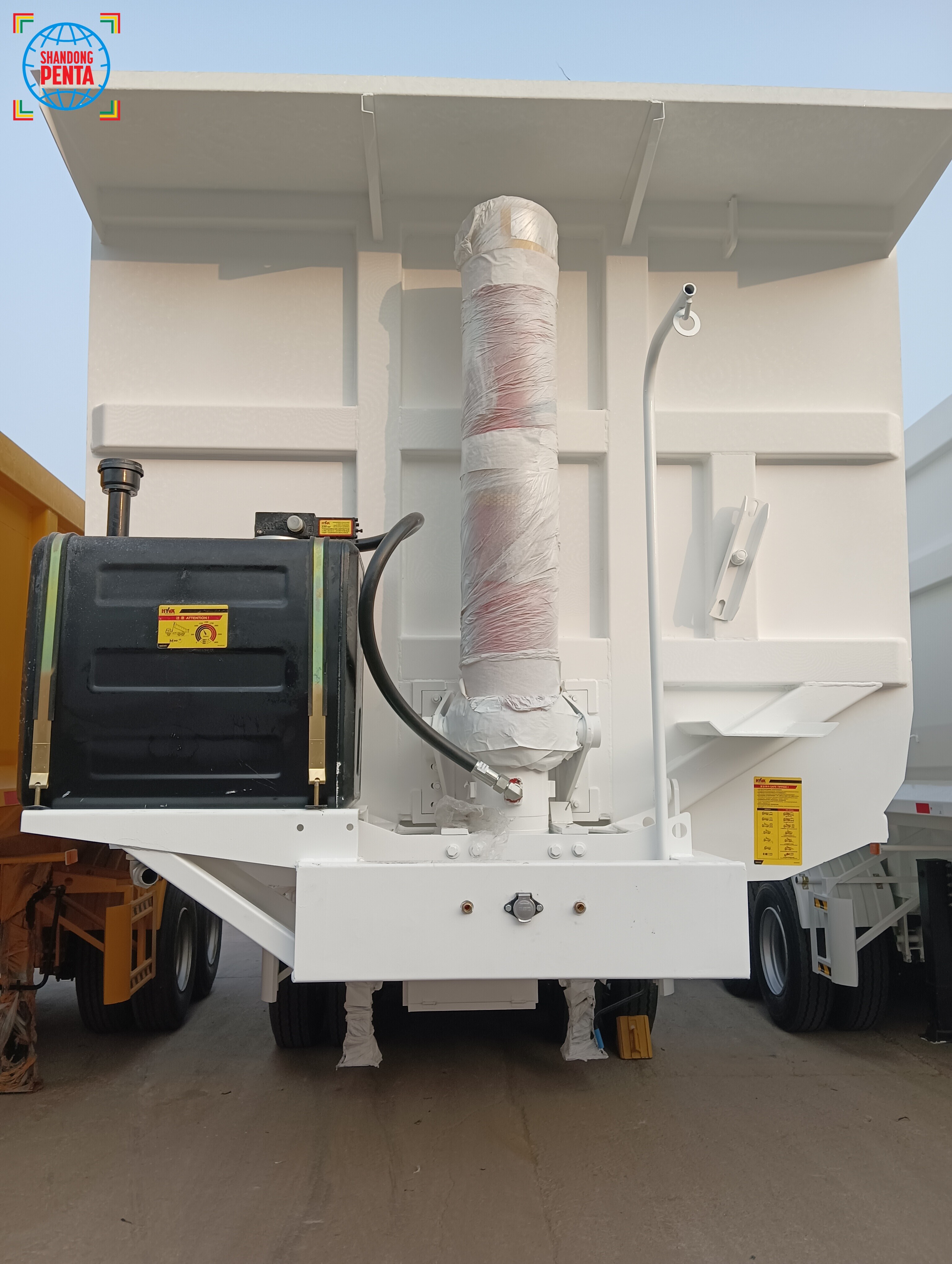  4-axle U-Shaped Rear-Tilt Self-Unloading Machine