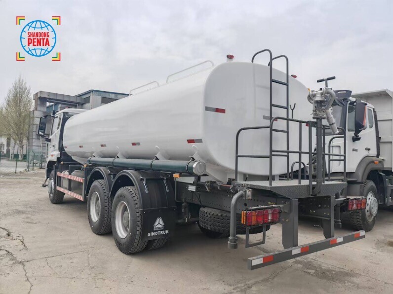 6-4 Water Sprinkler Truck