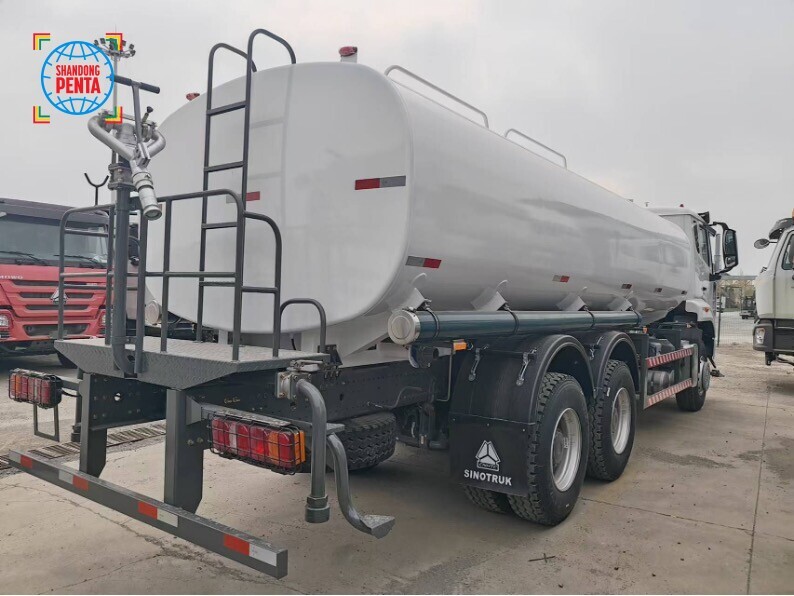 6-4 Water Sprinkler Truck