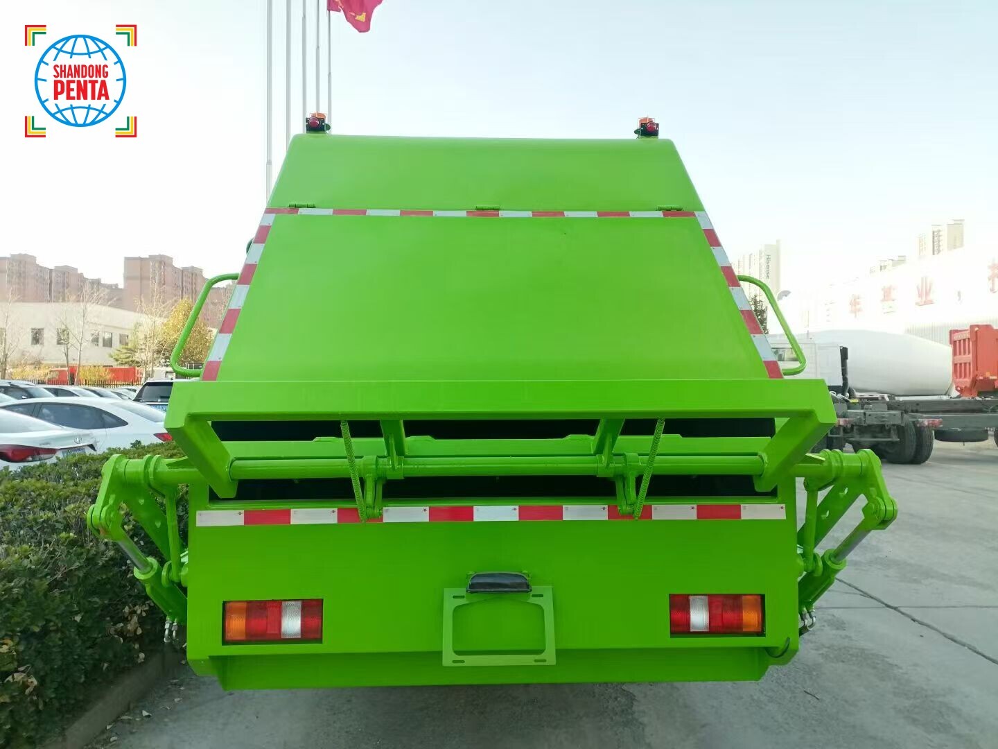 Compactor Garbage Truck