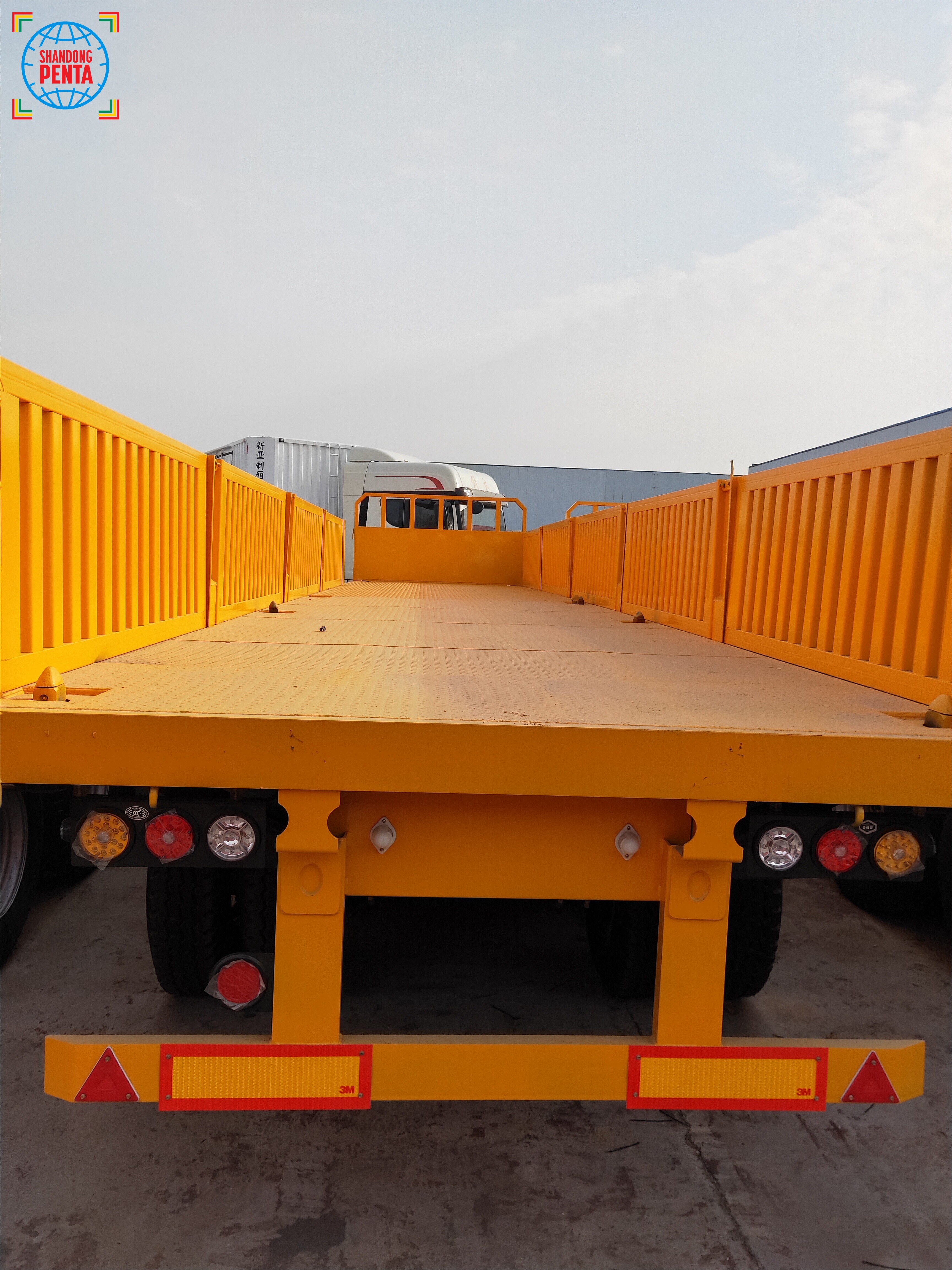 3-axle Flatbed Semi-Trailer