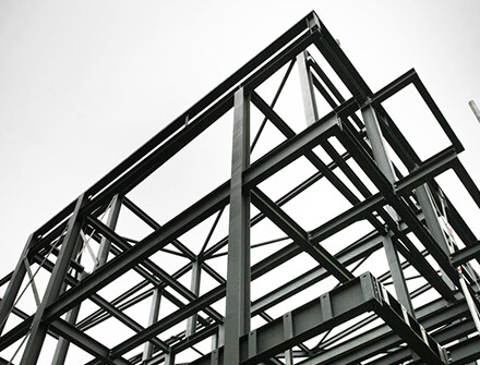 Стальная пластинчатая конструкция