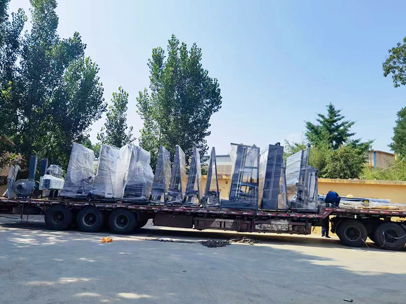 Loading and shipping