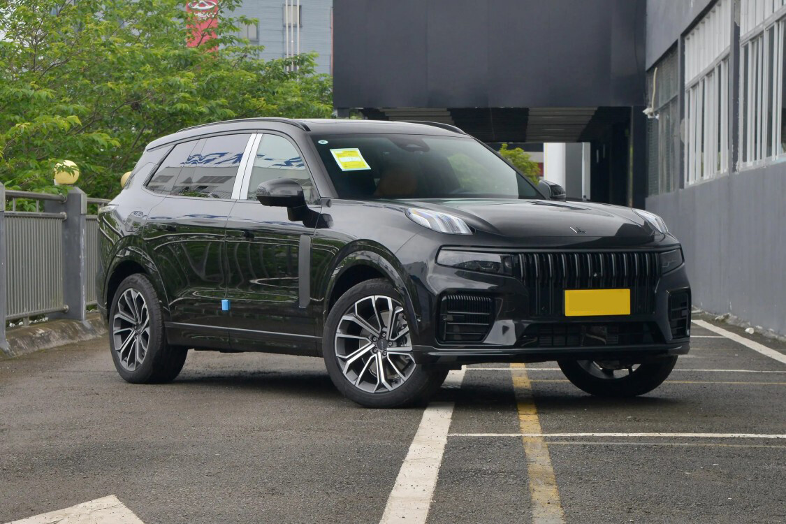 Lynk & Co 09
