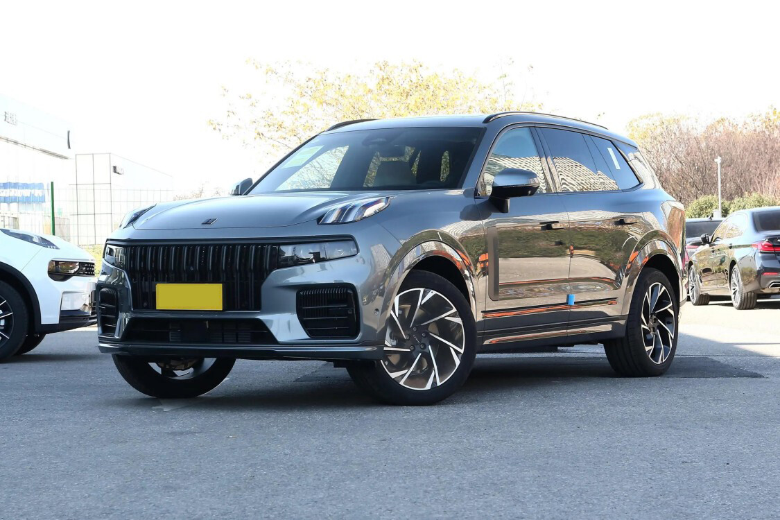 Lynk & Co 09