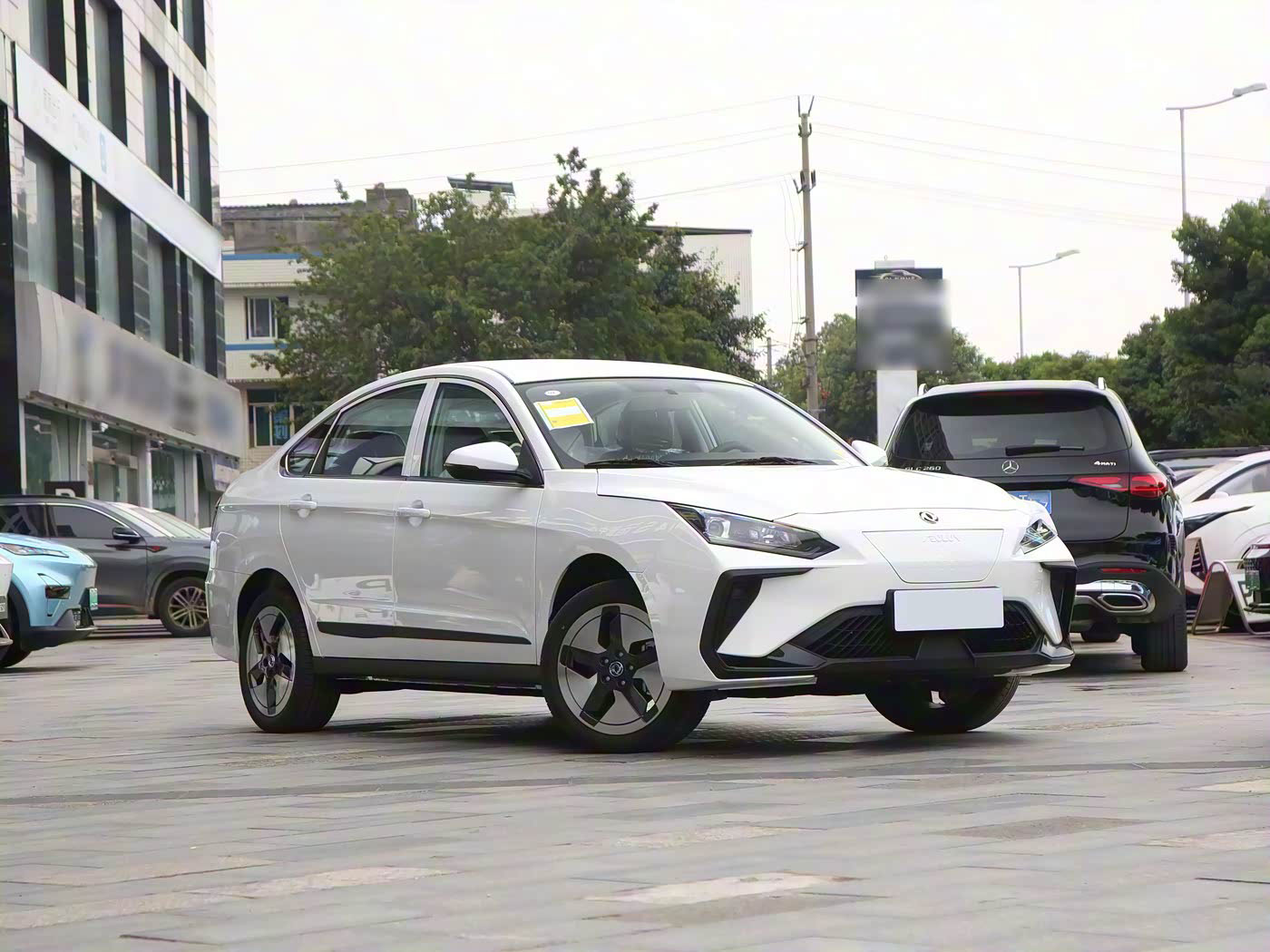 E70