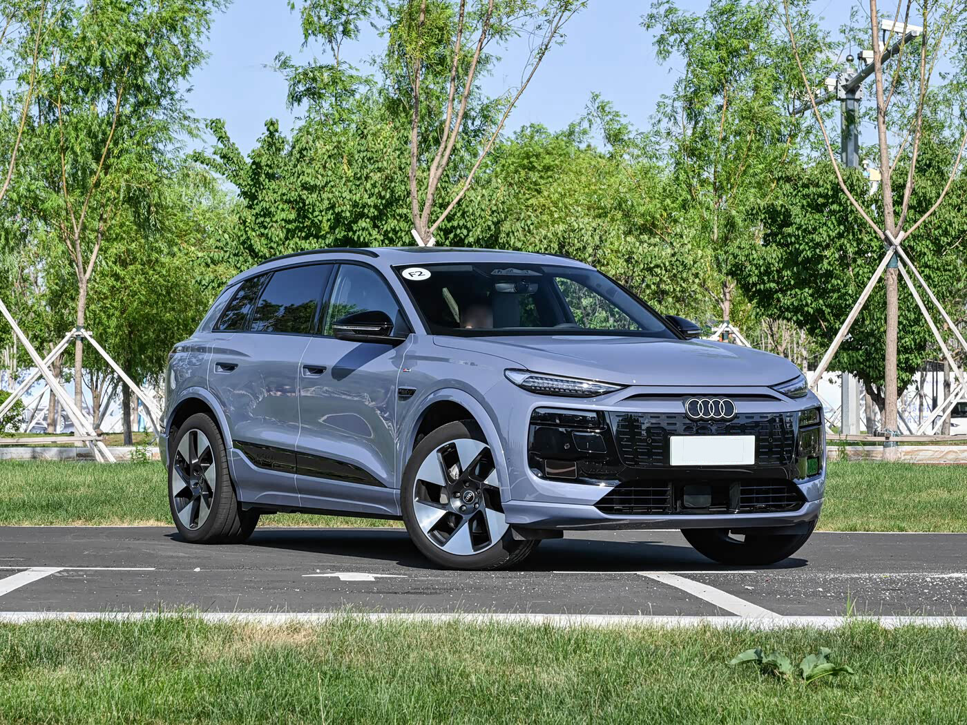 Q6 L e-tron