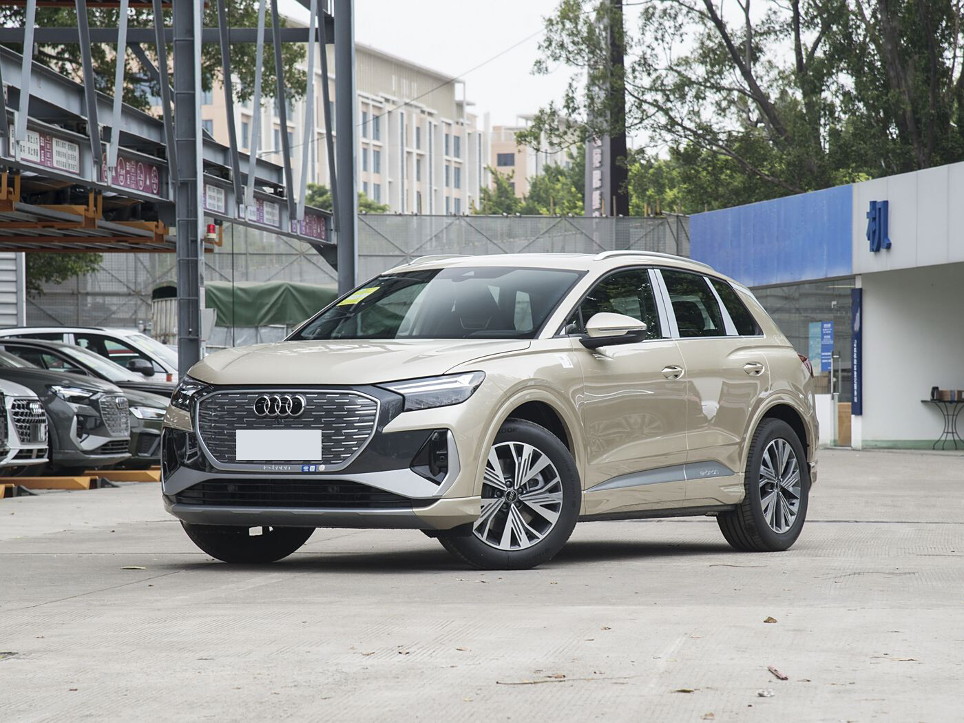 Q4 e-tron